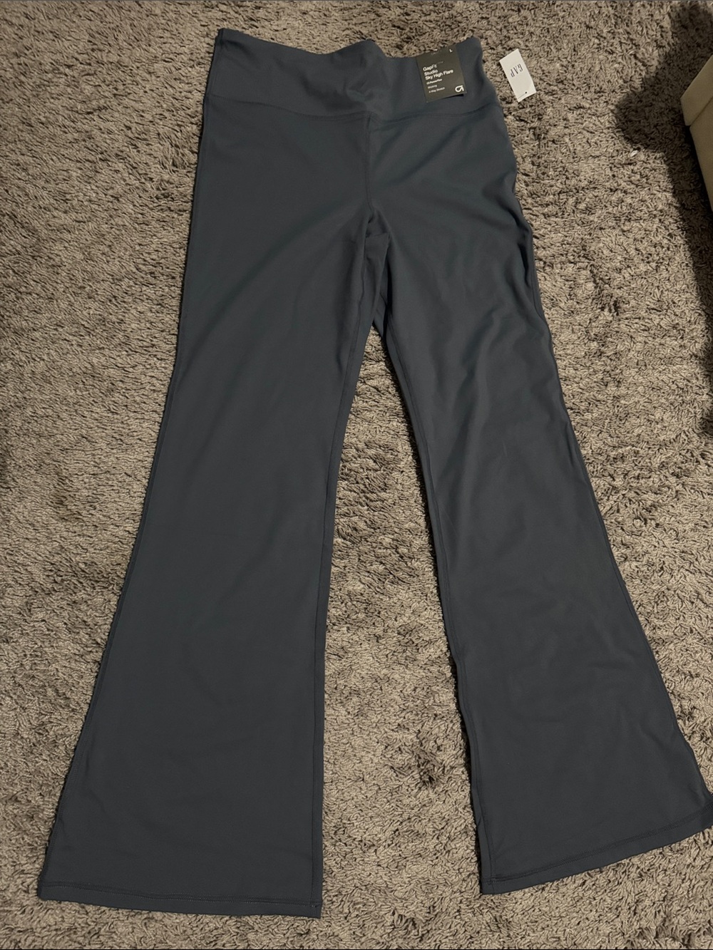 GAPFit Studio Sky High Women's Dark Charcoal Flare Pants Large